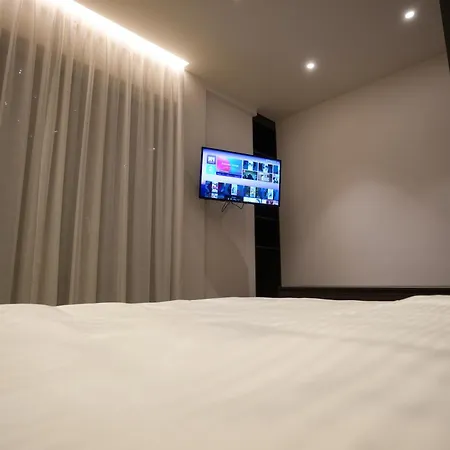 Ak Apartment