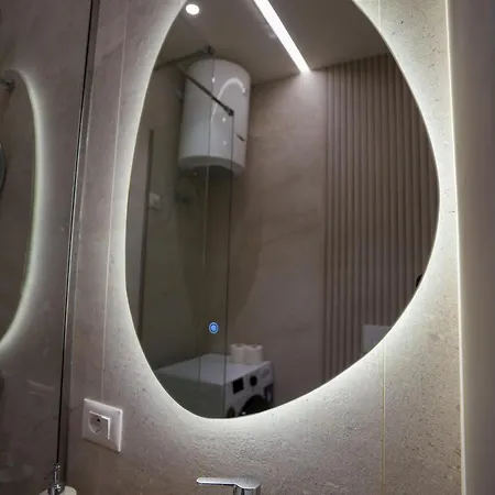 Ak Apartment *