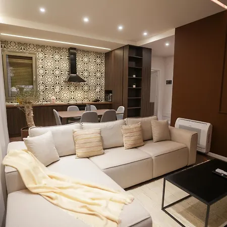 Ak Apartment *