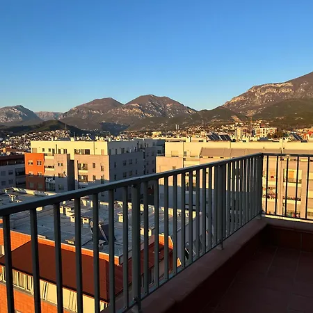 Ak Apartment *